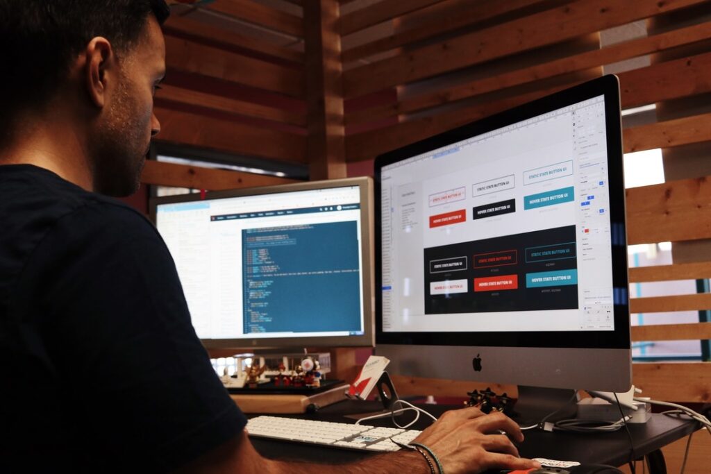 Web Designer in Toronto